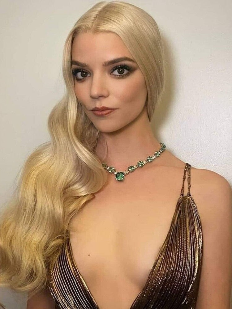 Anya Taylor-Joy 8.5 x 11 Candid Photograph Art Print Photo Picture Collectibles:Photographic Images:Photographs Style Your Walls
